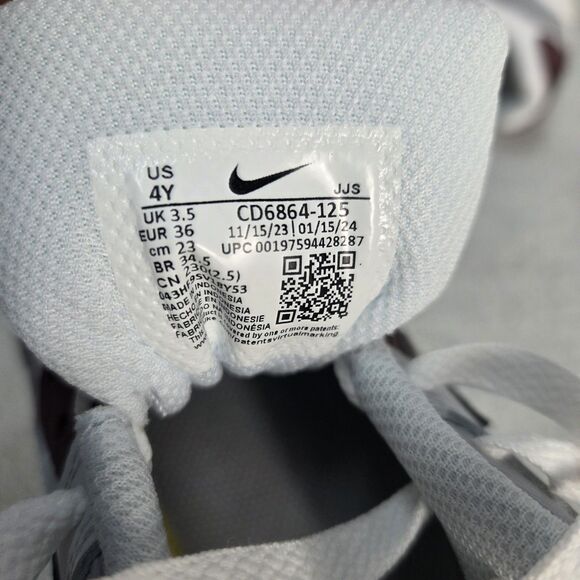 Nike Air Max 90 Boys Sz 4Y Grey White  CD6864-125 Running Athletic Leather Shoes - Picture 3 of 13